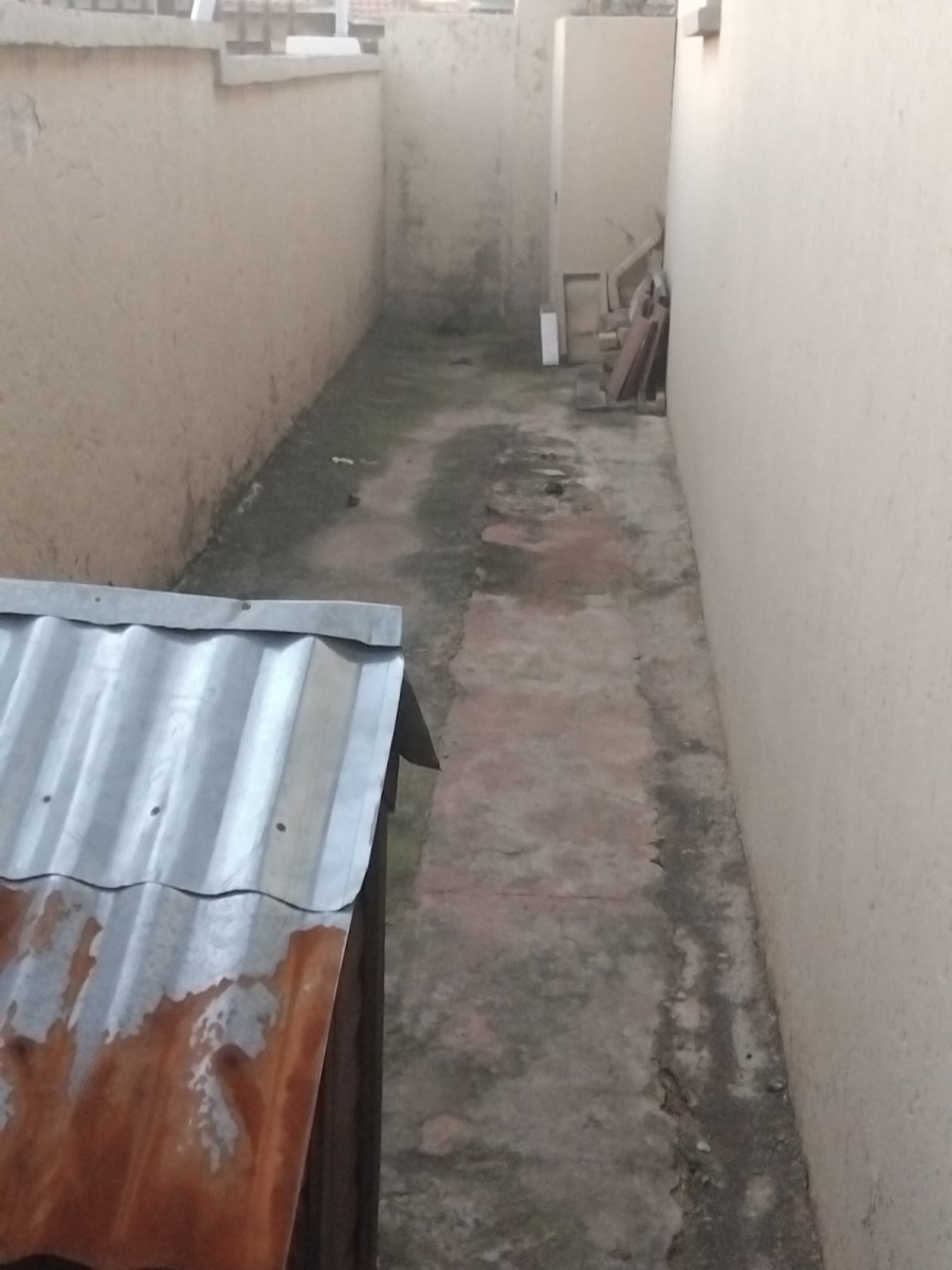 To Let 2 Bedroom Property for Rent in Goudrand Gauteng