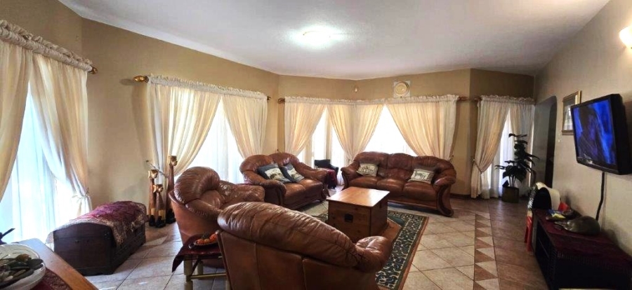 6 Bedroom Property for Sale in Amandasig Gauteng