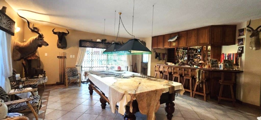 6 Bedroom Property for Sale in Amandasig Gauteng