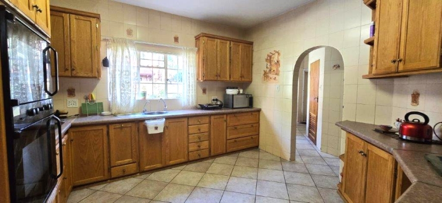 6 Bedroom Property for Sale in Amandasig Gauteng
