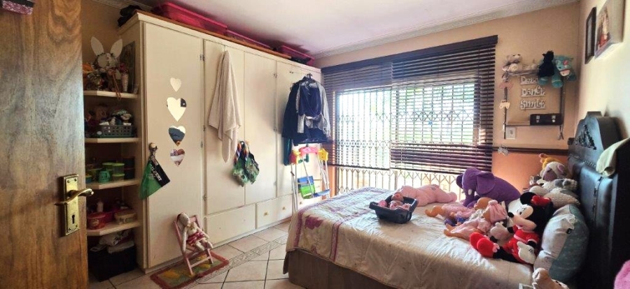 6 Bedroom Property for Sale in Amandasig Gauteng