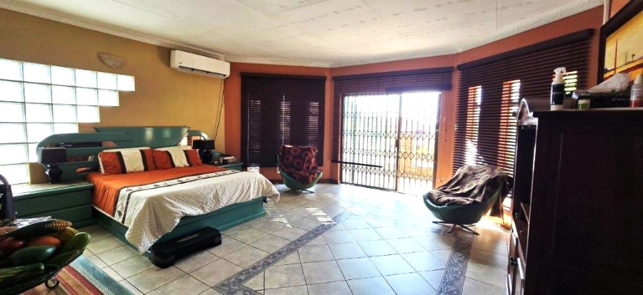 6 Bedroom Property for Sale in Amandasig Gauteng