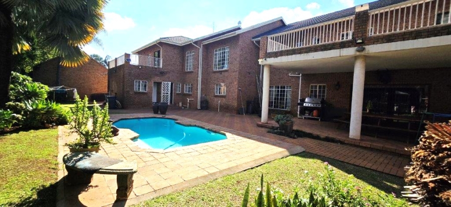 6 Bedroom Property for Sale in Amandasig Gauteng