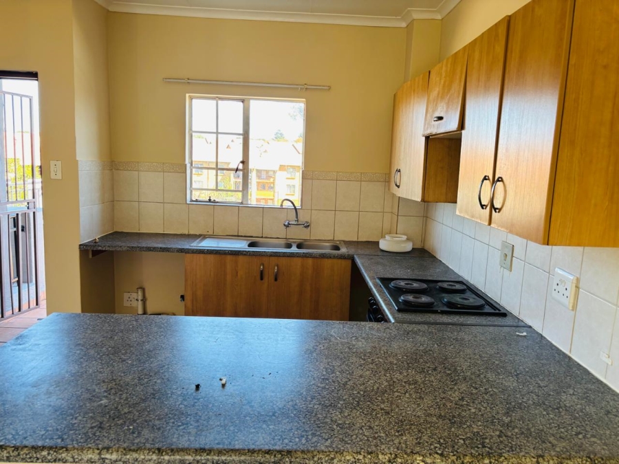 To Let 2 Bedroom Property for Rent in Castleview Gauteng