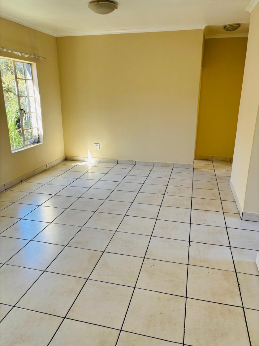 To Let 2 Bedroom Property for Rent in Castleview Gauteng