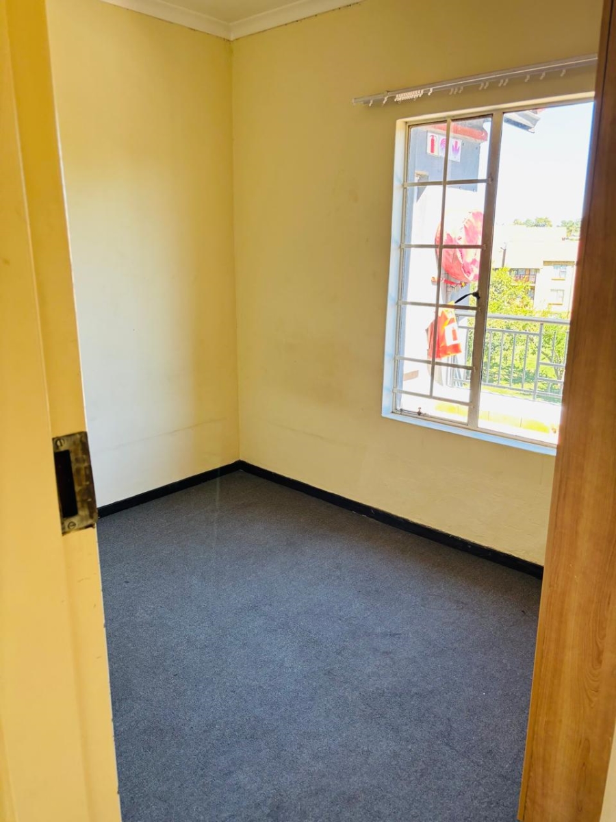 To Let 2 Bedroom Property for Rent in Castleview Gauteng