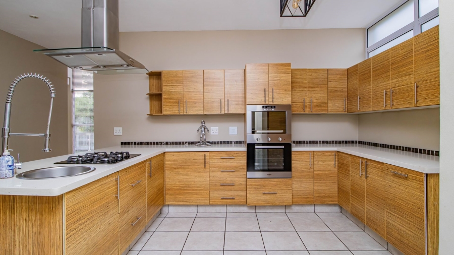 3 Bedroom Property for Sale in Greenstone Hill Gauteng
