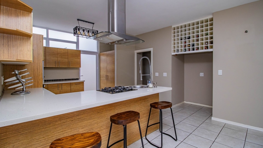 3 Bedroom Property for Sale in Greenstone Hill Gauteng