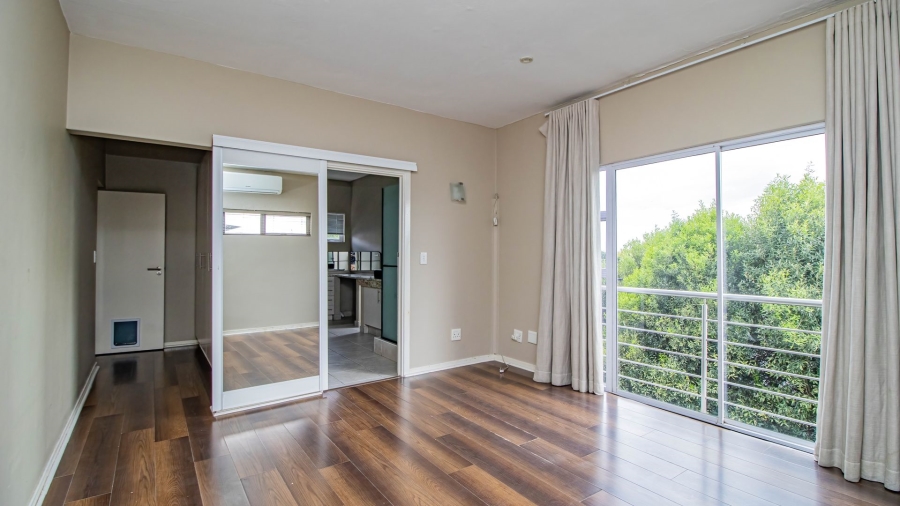 3 Bedroom Property for Sale in Greenstone Hill Gauteng