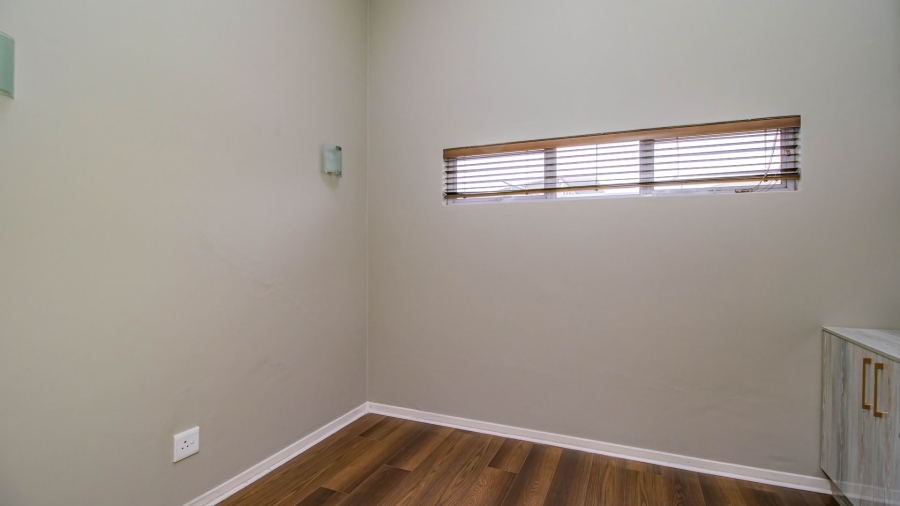 3 Bedroom Property for Sale in Greenstone Hill Gauteng