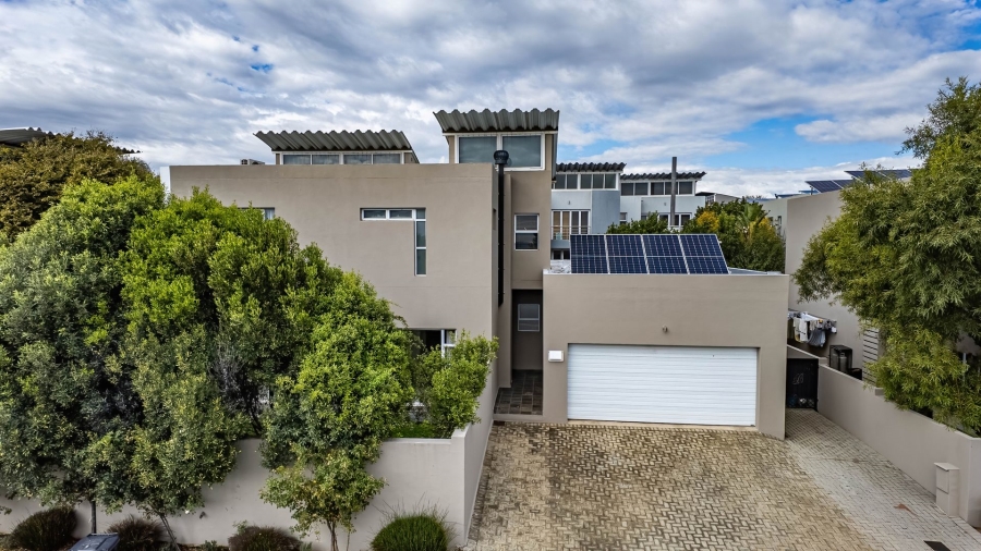 3 Bedroom Property for Sale in Greenstone Hill Gauteng