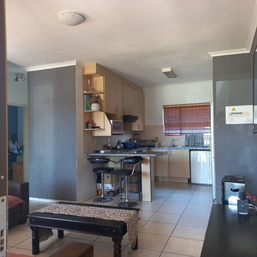 2 Bedroom Property for Sale in Edleen Gauteng