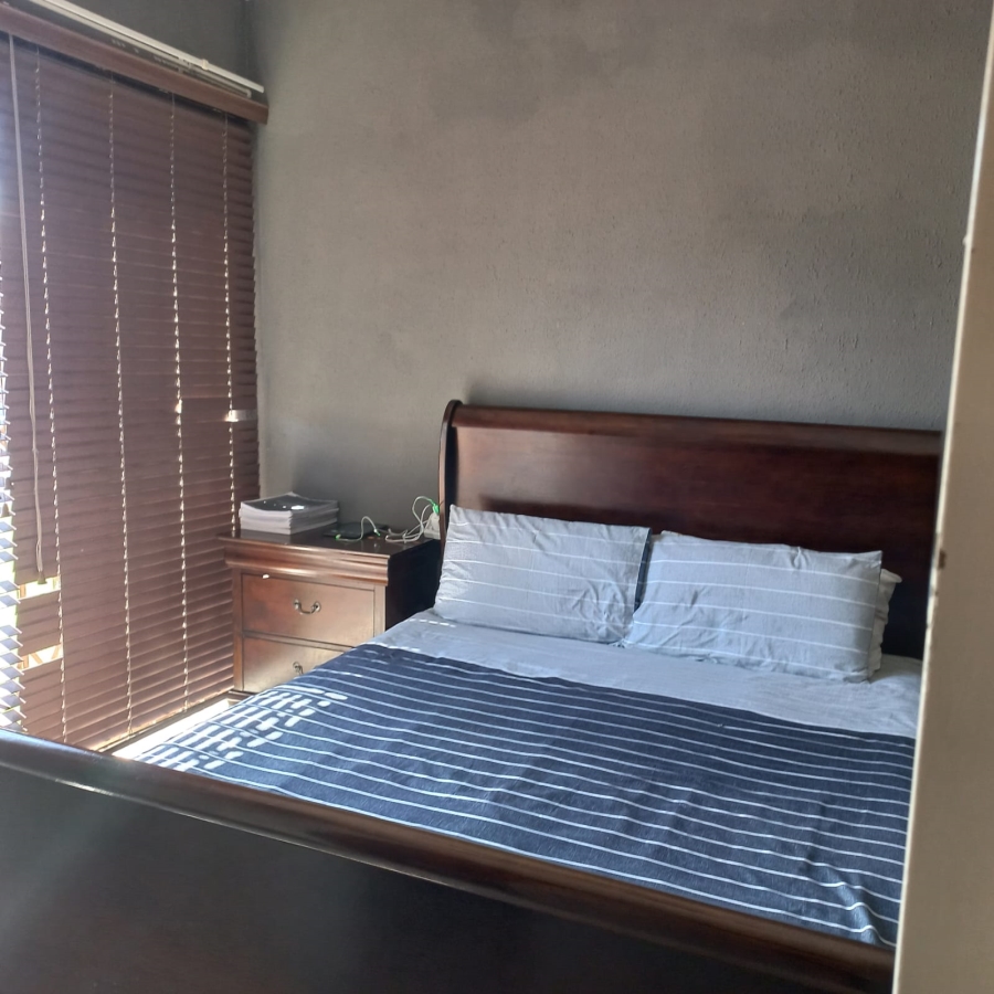 2 Bedroom Property for Sale in Edleen Gauteng
