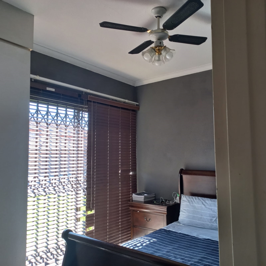 2 Bedroom Property for Sale in Edleen Gauteng