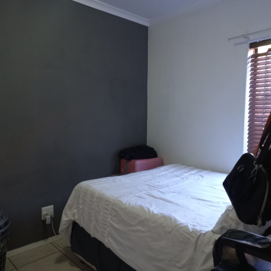 2 Bedroom Property for Sale in Edleen Gauteng