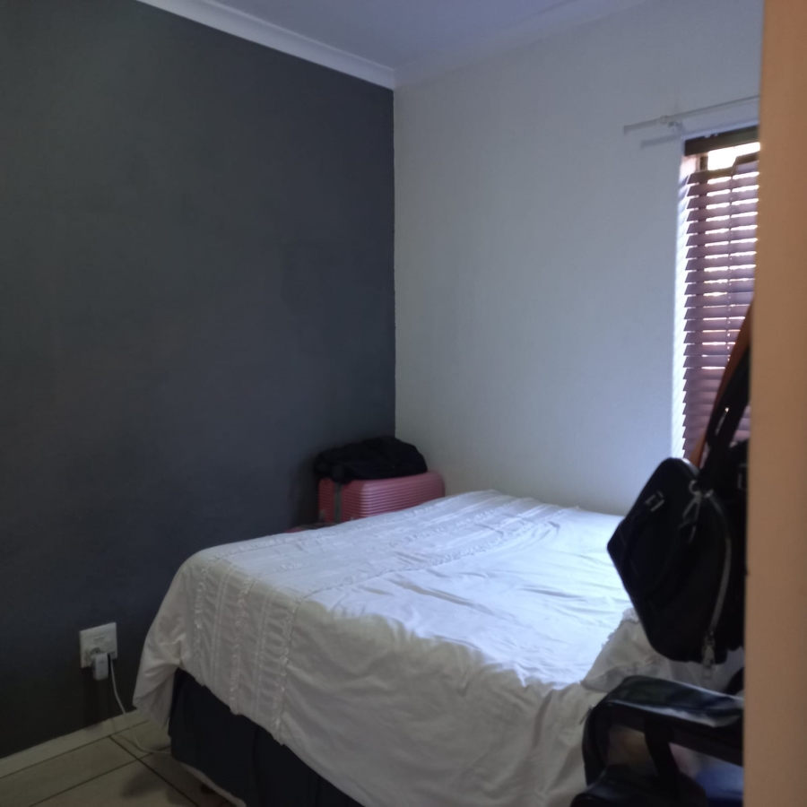 2 Bedroom Property for Sale in Edleen Gauteng