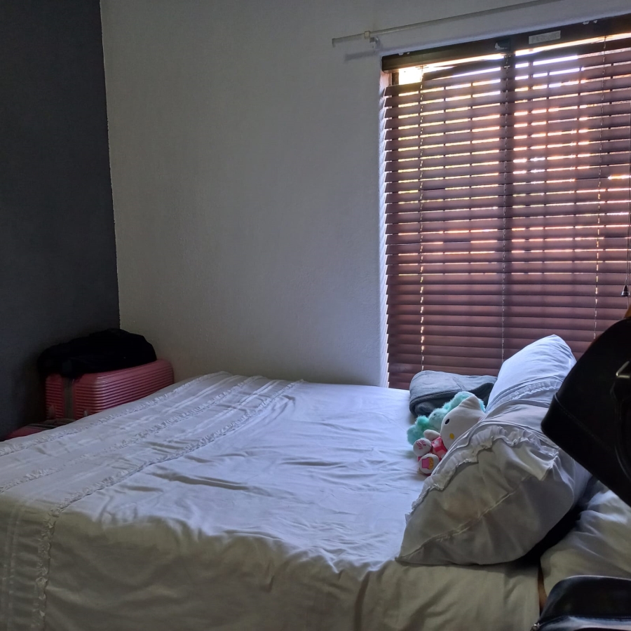 2 Bedroom Property for Sale in Edleen Gauteng