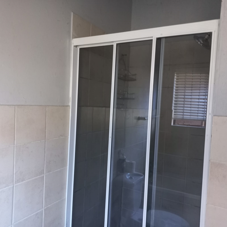 2 Bedroom Property for Sale in Edleen Gauteng