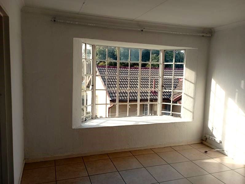 1 Bedroom Property for Sale in Ormonde Gauteng