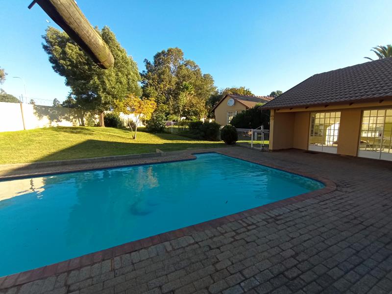 1 Bedroom Property for Sale in Ormonde Gauteng