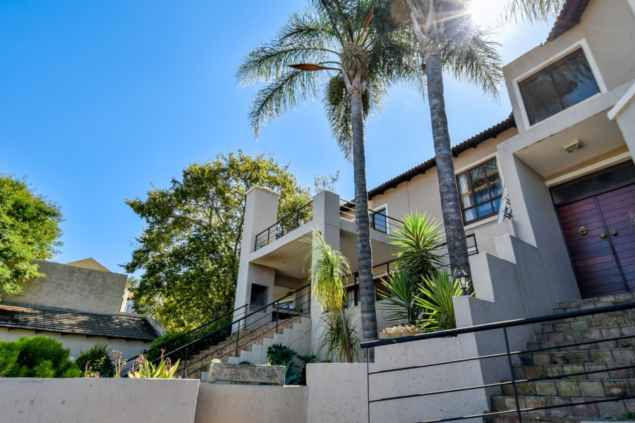 3 Bedroom Property for Sale in Faerie Glen Gauteng