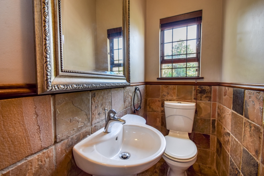 3 Bedroom Property for Sale in Faerie Glen Gauteng