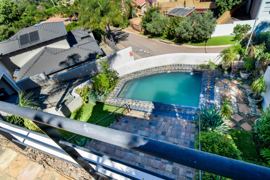 3 Bedroom Property for Sale in Faerie Glen Gauteng