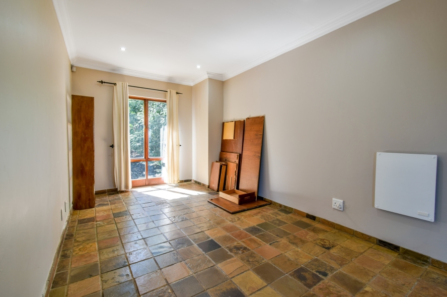 3 Bedroom Property for Sale in Faerie Glen Gauteng