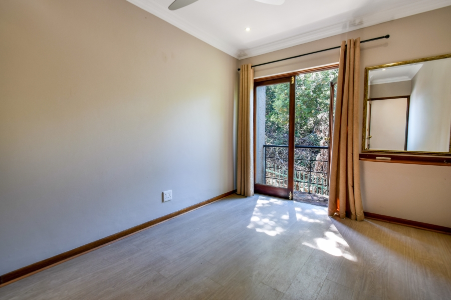 3 Bedroom Property for Sale in Faerie Glen Gauteng