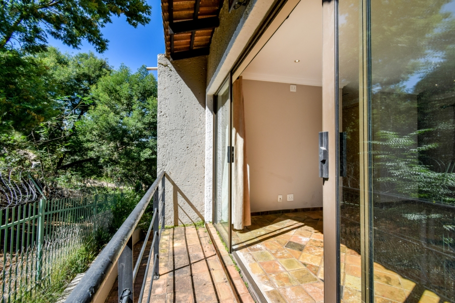3 Bedroom Property for Sale in Faerie Glen Gauteng