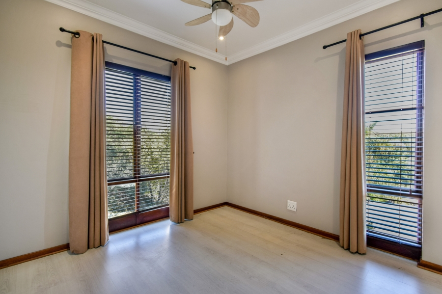 3 Bedroom Property for Sale in Faerie Glen Gauteng