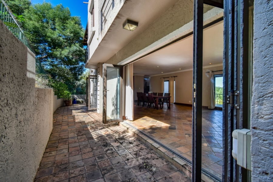 3 Bedroom Property for Sale in Faerie Glen Gauteng