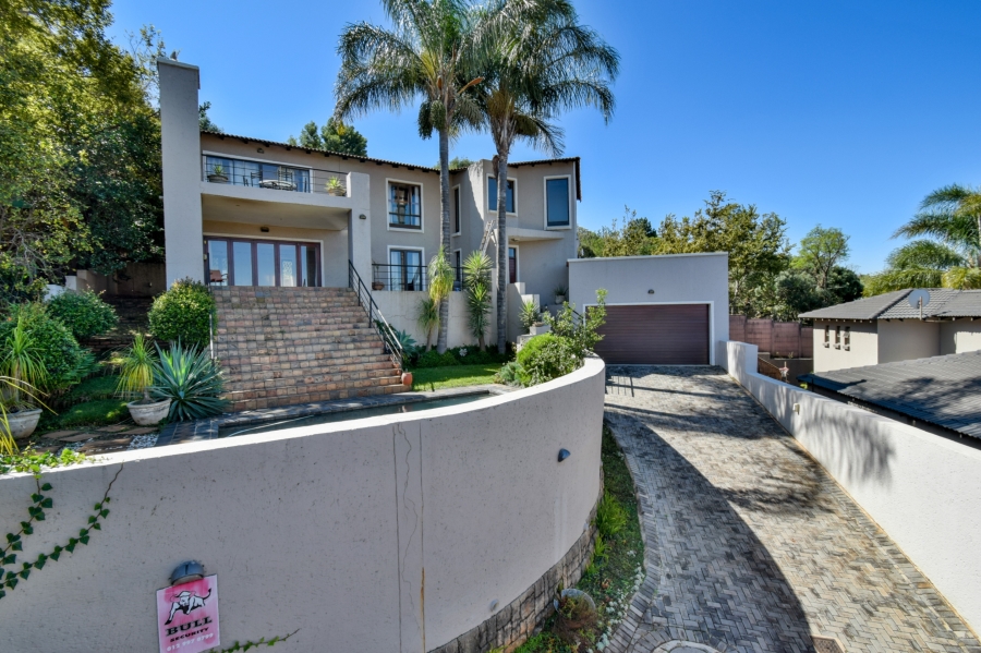 3 Bedroom Property for Sale in Faerie Glen Gauteng