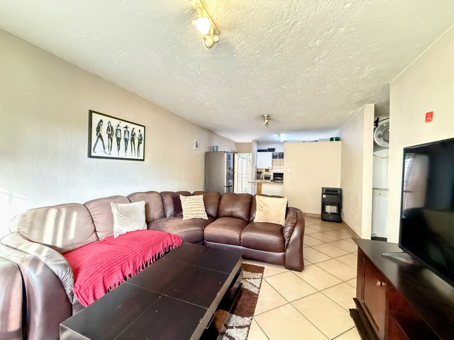 2 Bedroom Property for Sale in Rietfontein Gauteng