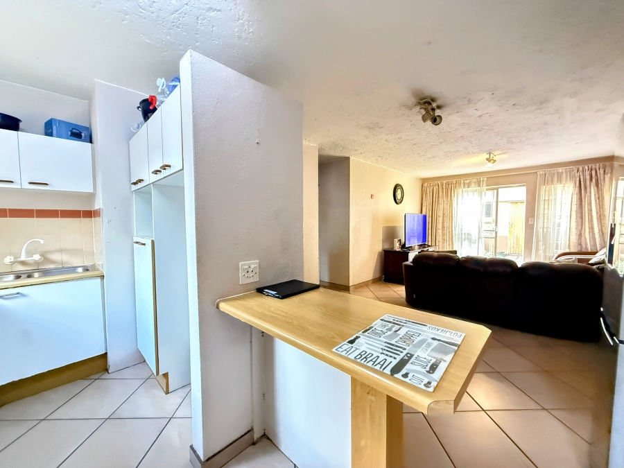 2 Bedroom Property for Sale in Rietfontein Gauteng