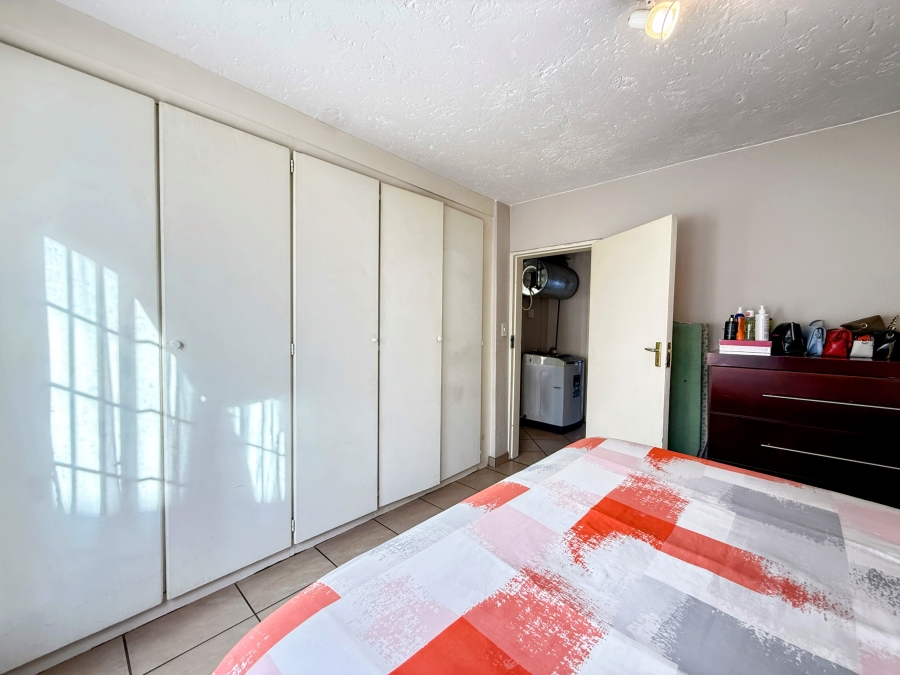 2 Bedroom Property for Sale in Rietfontein Gauteng
