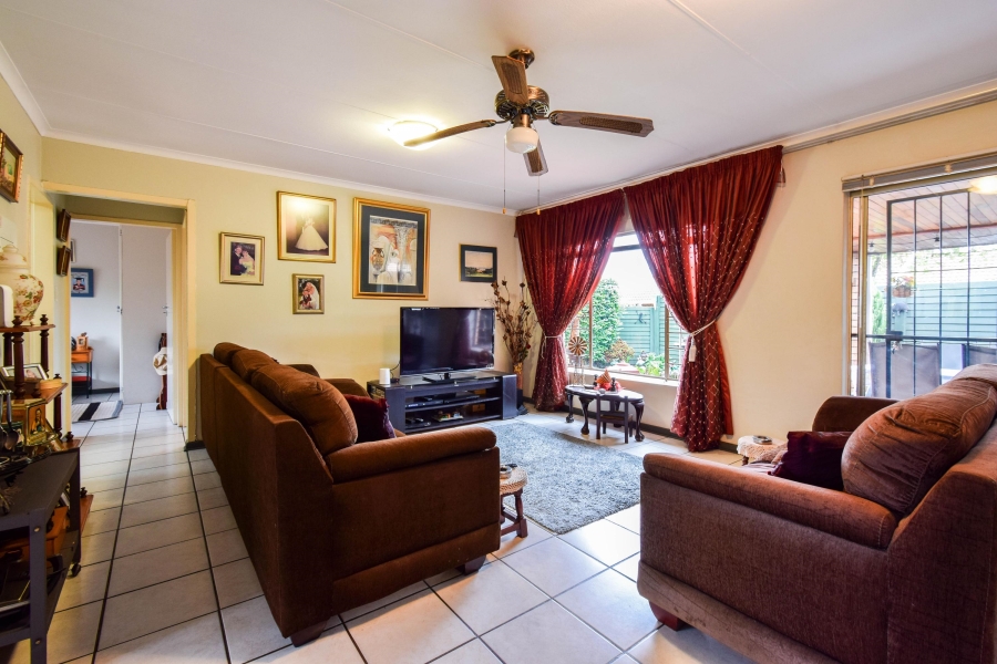 2 Bedroom Property for Sale in Annlin Gauteng