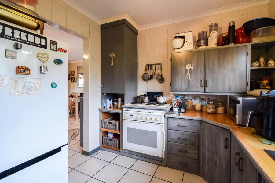 2 Bedroom Property for Sale in Annlin Gauteng