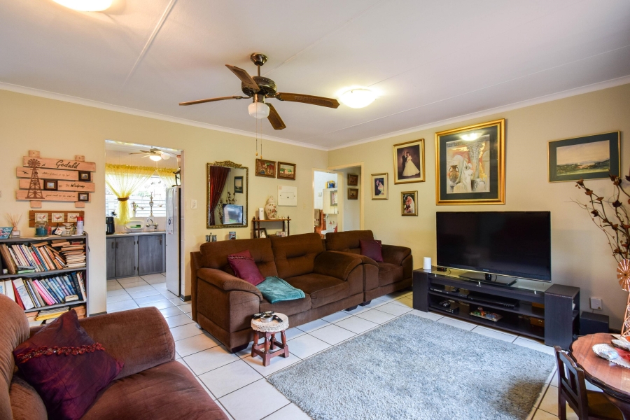 2 Bedroom Property for Sale in Annlin Gauteng