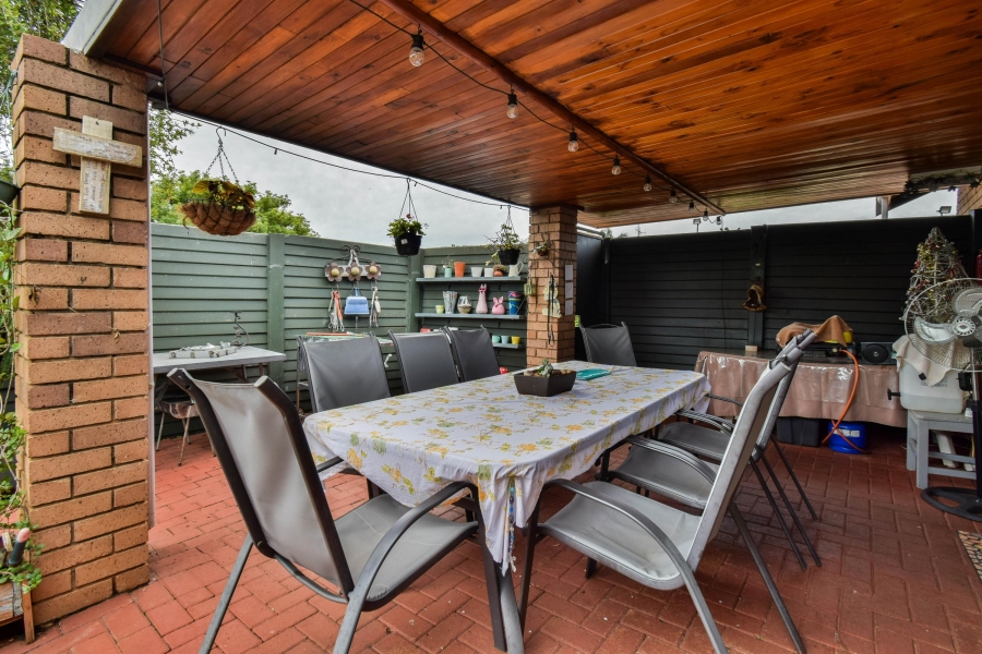 2 Bedroom Property for Sale in Annlin Gauteng