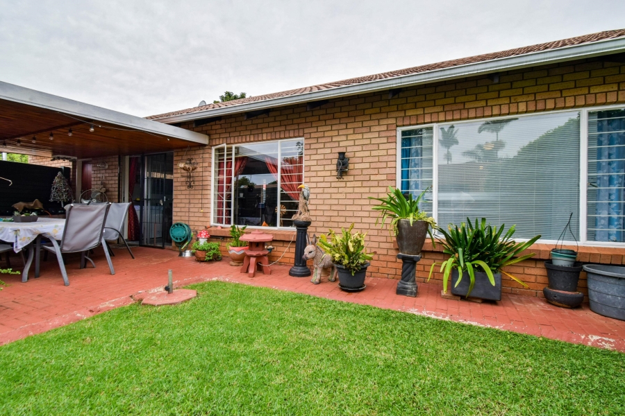 2 Bedroom Property for Sale in Annlin Gauteng