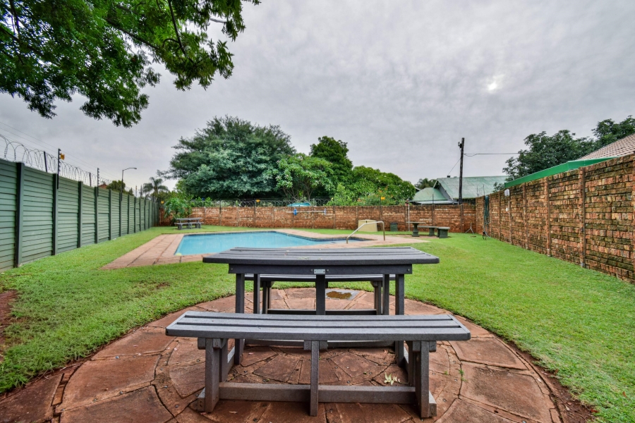 2 Bedroom Property for Sale in Annlin Gauteng