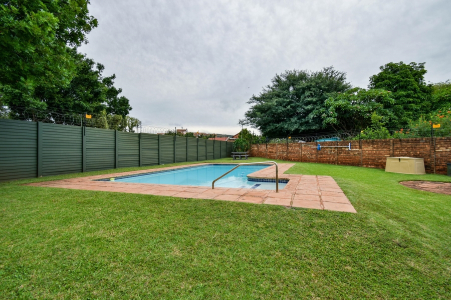 2 Bedroom Property for Sale in Annlin Gauteng