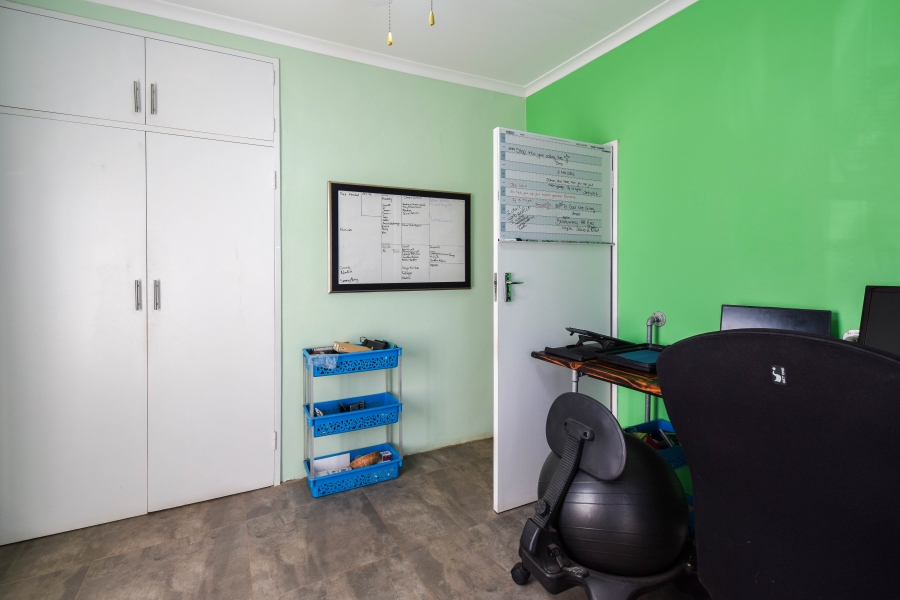 4 Bedroom Property for Sale in Wingate Park Gauteng