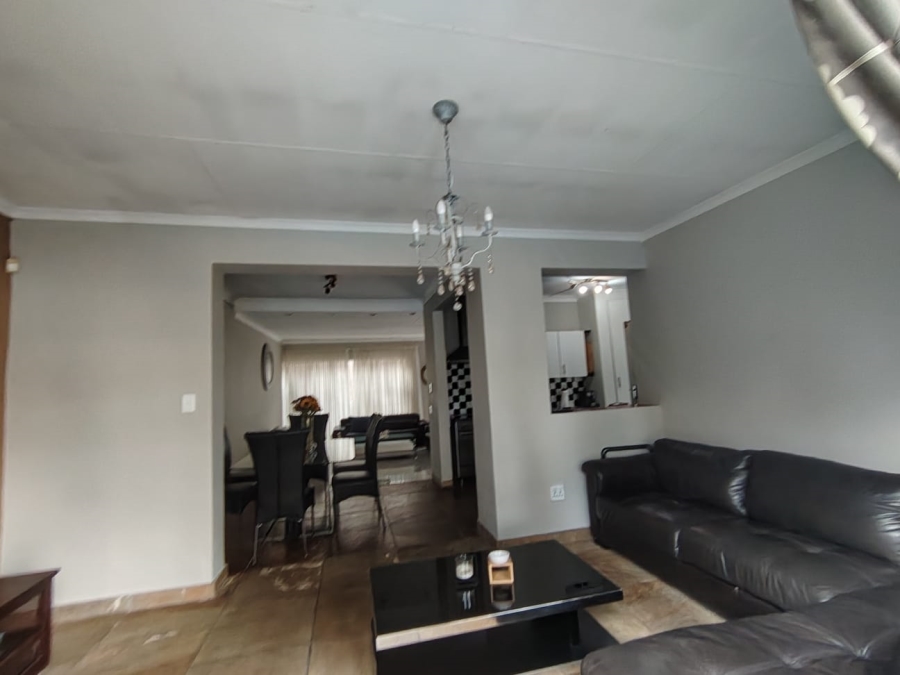 4 Bedroom Property for Sale in Blairgowrie Gauteng