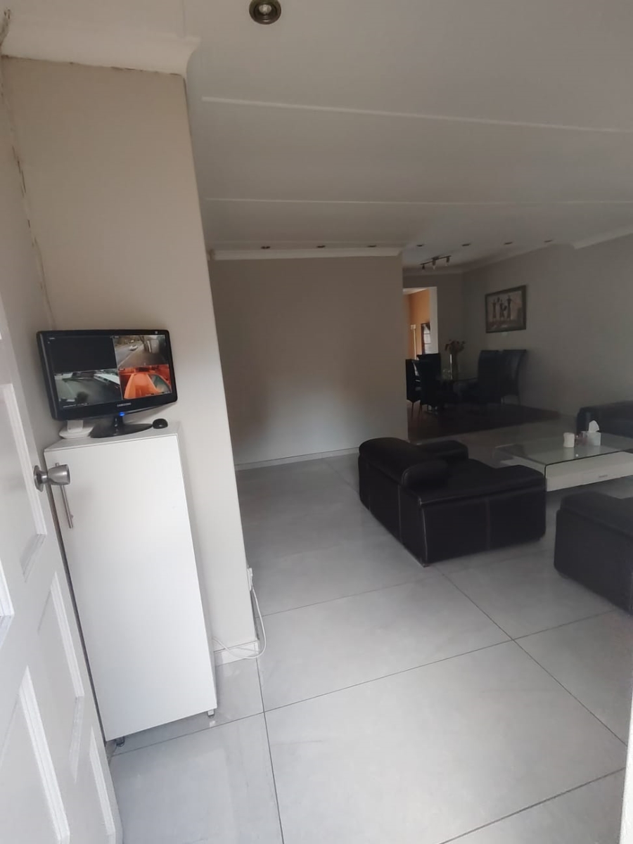 4 Bedroom Property for Sale in Blairgowrie Gauteng