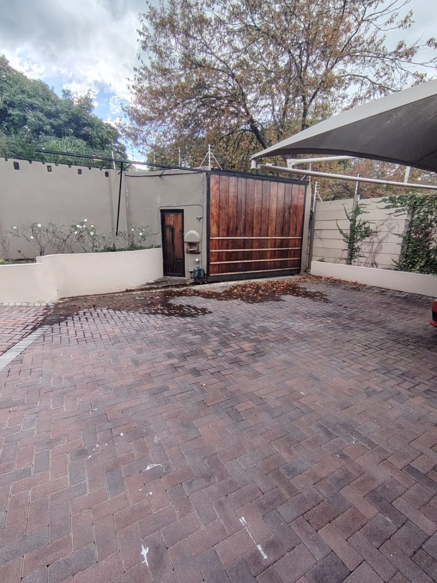 4 Bedroom Property for Sale in Blairgowrie Gauteng