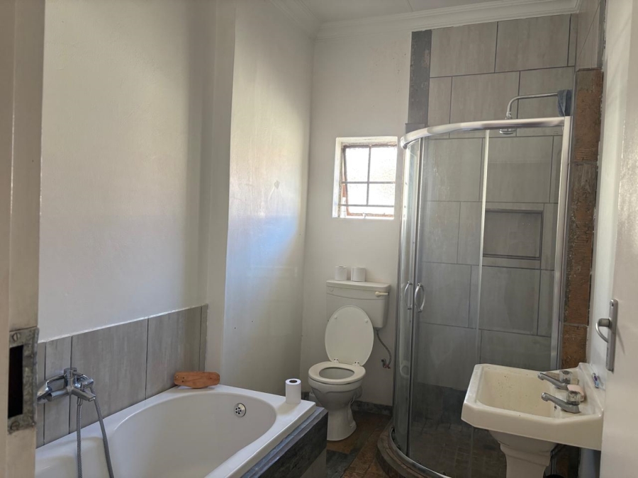 To Let 4 Bedroom Property for Rent in Villieria Gauteng