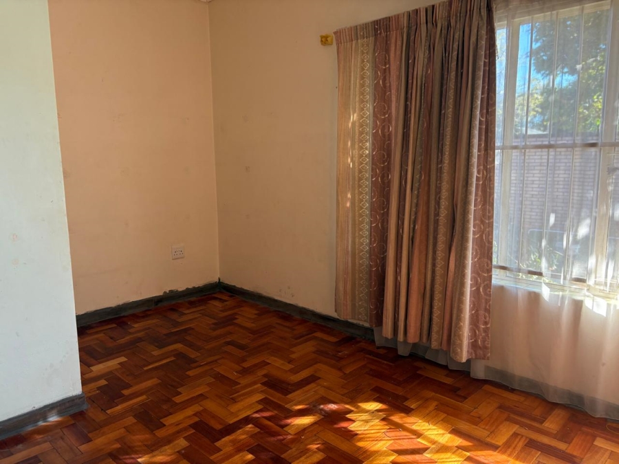 To Let 4 Bedroom Property for Rent in Villieria Gauteng