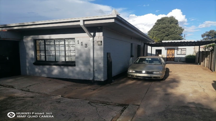8 Bedroom Property for Sale in Vanderbijlpark CW 2 Gauteng